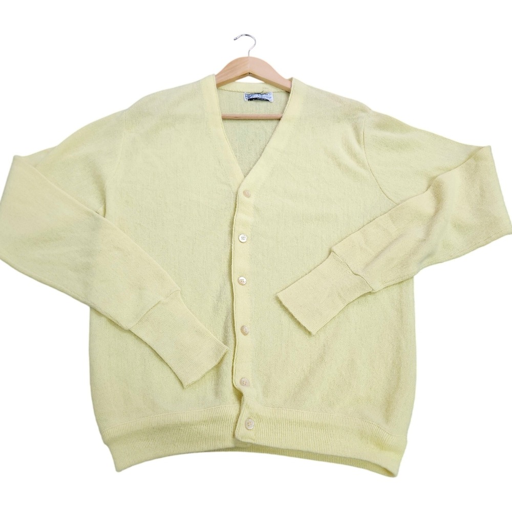 Vintage Pickering Yellow V-Neck Cardigan Sweater Mens M Button Front 60s 70s